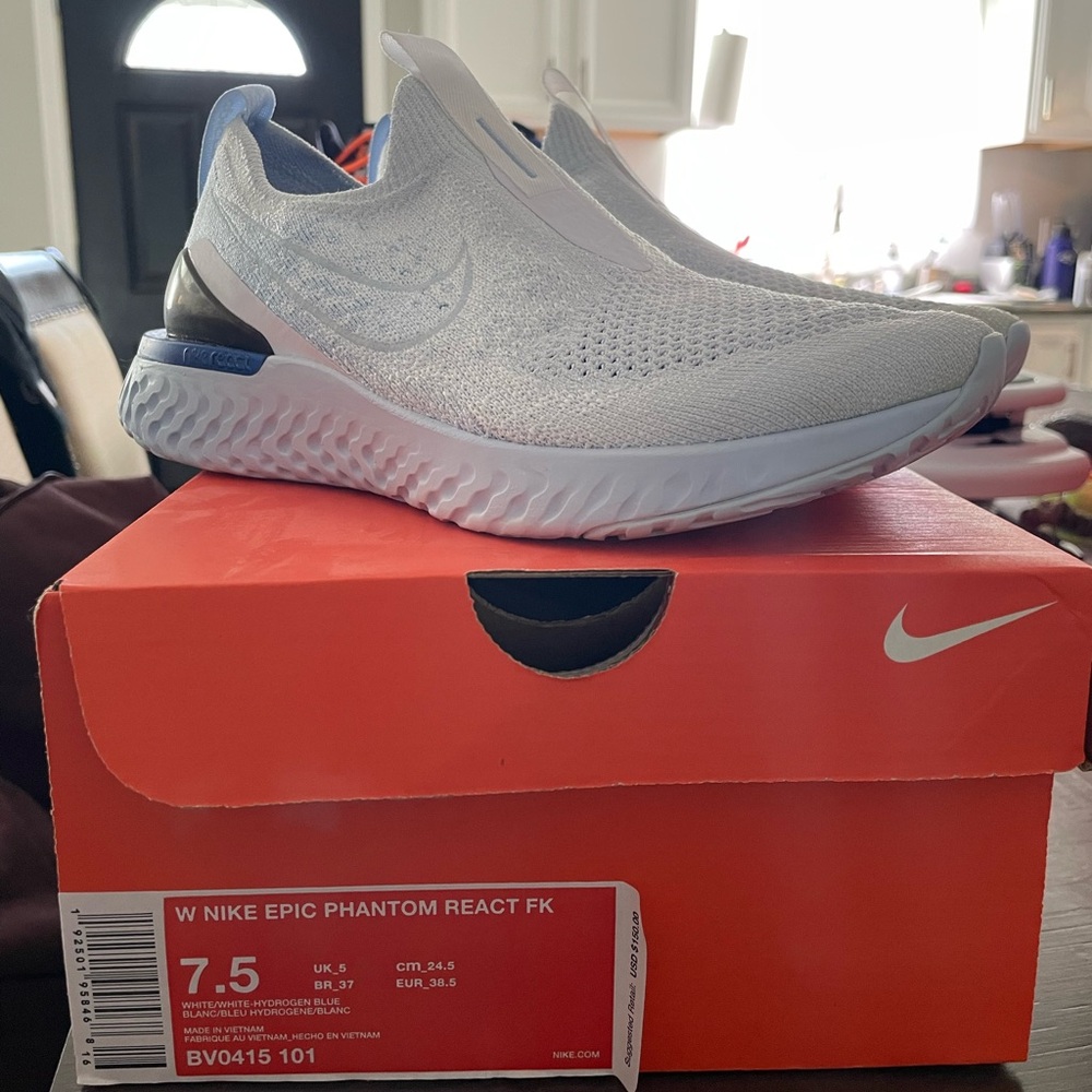 Nike women epic phantom react